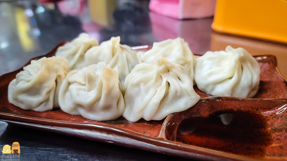 小籠湯包,口袋名單,台灣美食,桃園美食,排隊美食,中壢美食,湯包,中原夜市,夜市美食,中原夜市美食推薦,小籠包