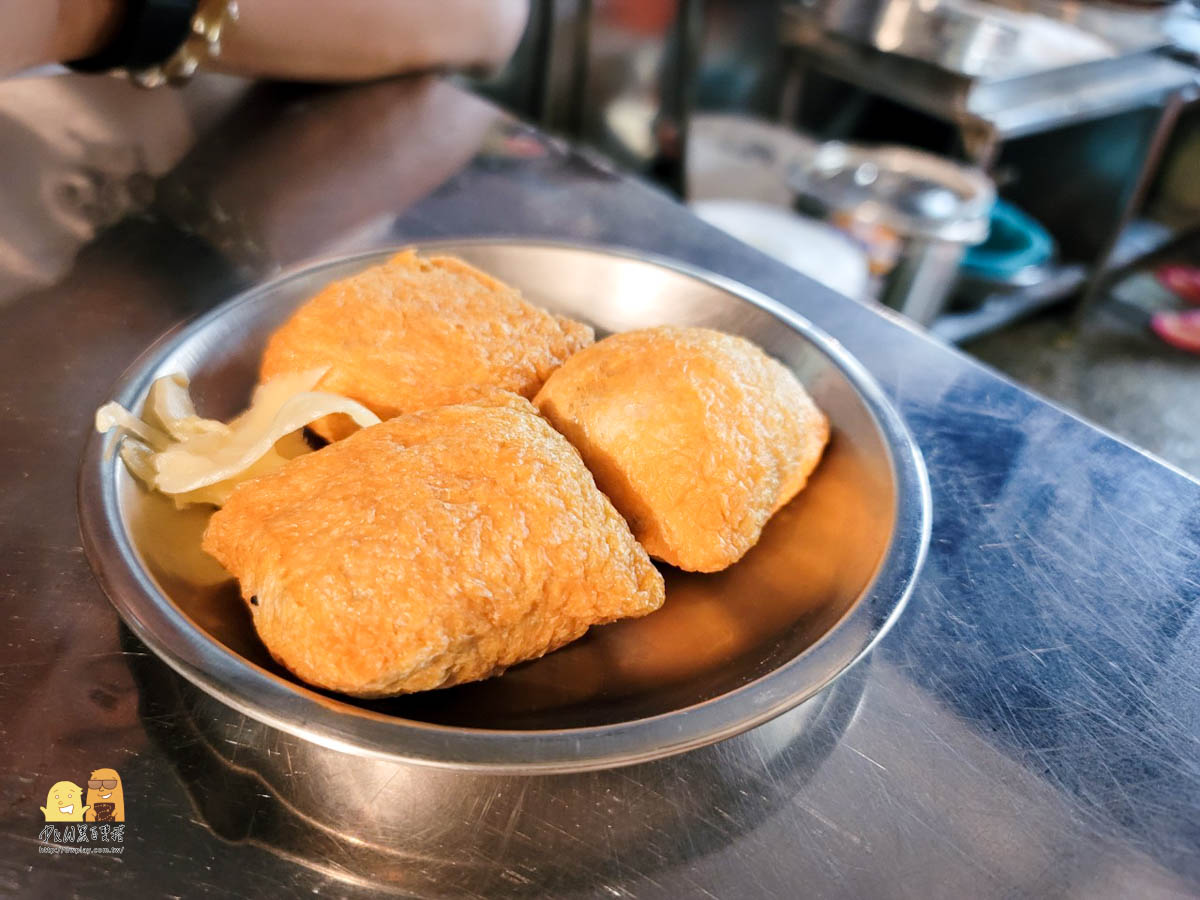 施家脆皮蚵仔煎,萬華美食,艋舺夜市,東石蚵仔,蚵仔煎,夜市小吃