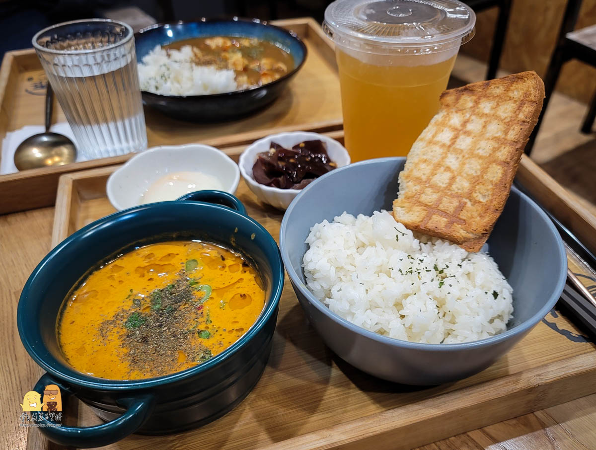 捷運六張犁站,台北平價美食,平價美食,咖哩,六張犁美食,台北咖哩,銅板美食,台北市美食,台北美食,台北銅板美食