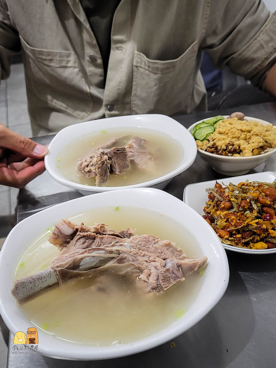 台北隱藏美食,台北小巨蛋美食,台北美食,巷弄美食,隱藏美食,排骨湯,捷運小巨蛋站