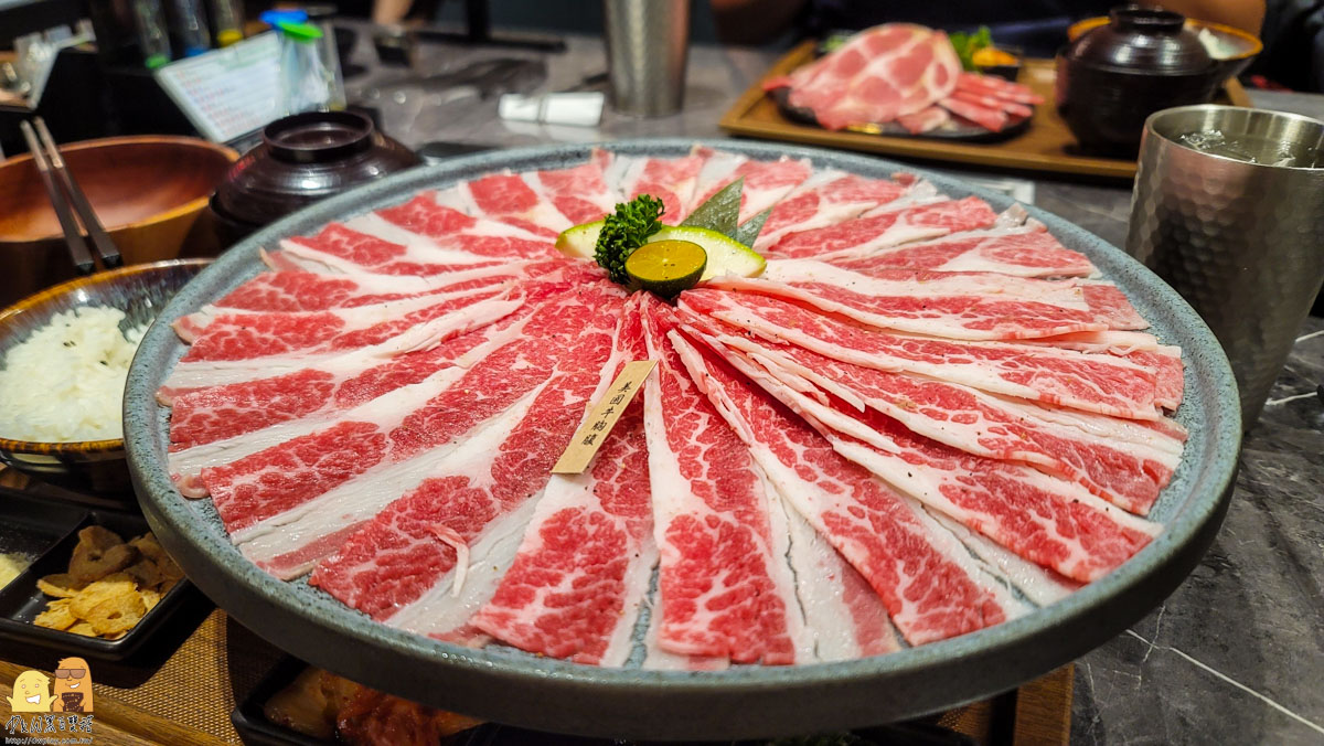 一起尬意燒肉，天母個人燒烤!平價肉質超讚!台北燒肉專門店，日本和牛280元就吃的到。全家開的燒肉店CP值超高 @D&W黑白雙搭