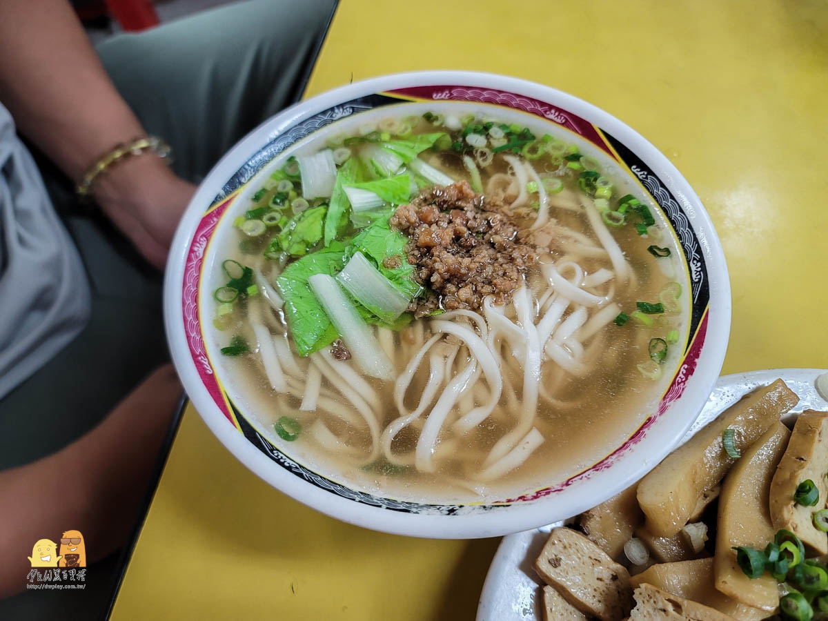 延伸閱讀：饒河街必吃台南陽春麵，古早味肉燥唇齒留香，現在少見便宜好吃寬陽春麵回味無窮