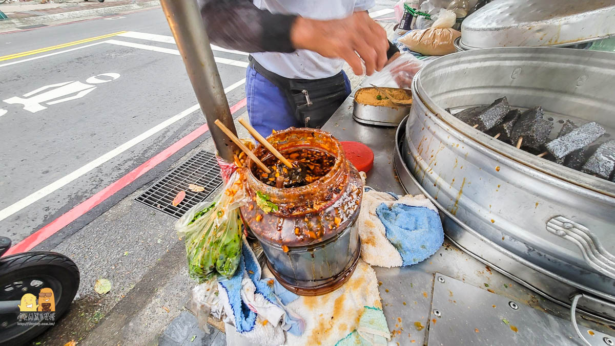 泰山貴和,隱藏美食,銅板美食,新北小吃,新北美食,新莊小吃,新莊美食,豬血糕,丹鳳站,丹鳳,隱藏版美食,迴龍站