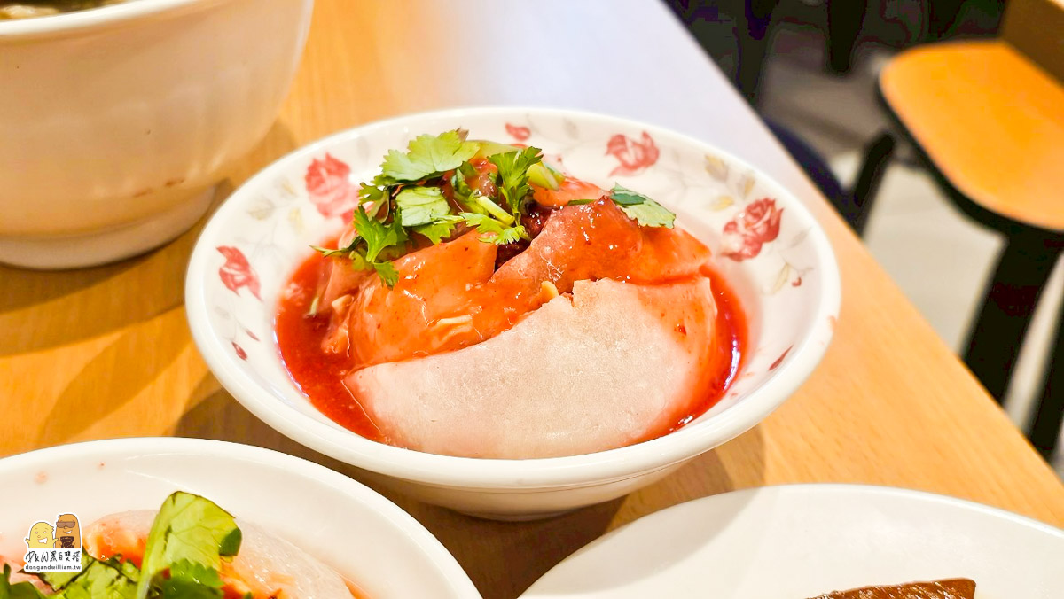 萬華肉圓,川業肉圓,清蒸肉圓,油炸肉圓,台北肉圓,萬華美食,龍山寺美食,台灣小吃,百年老店,手工肉圓