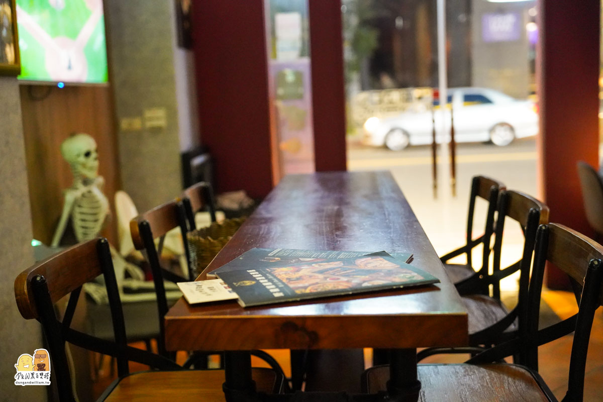 板橋美食,板橋喝酒,捷運板橋站,新北聚餐,板橋捷運站美食,板橋餐酒館,新北美食,板橋聚餐,新北餐酒館