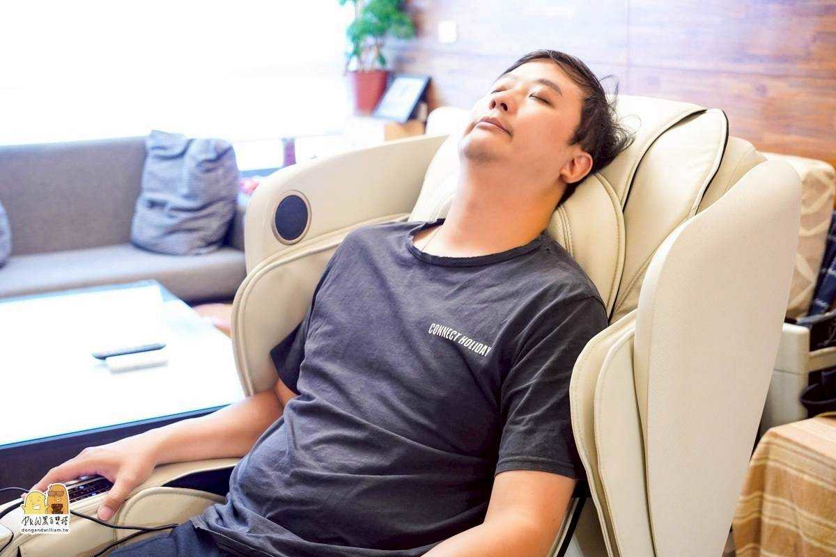 OSIM,V手天王3,新品登場,10萬內最強按摩椅,疲憊釋放快樂綻放 OSIM,V手天王3,新品登場,10萬內最強按摩椅,疲憊釋放快樂綻放