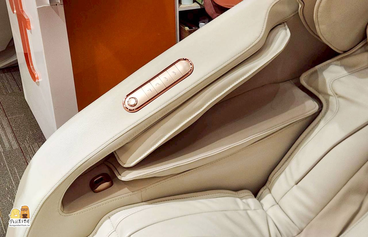 OSIM,V手天王3,新品登場,10萬內最強按摩椅,疲憊釋放快樂綻放 OSIM,V手天王3,新品登場,10萬內最強按摩椅,疲憊釋放快樂綻放