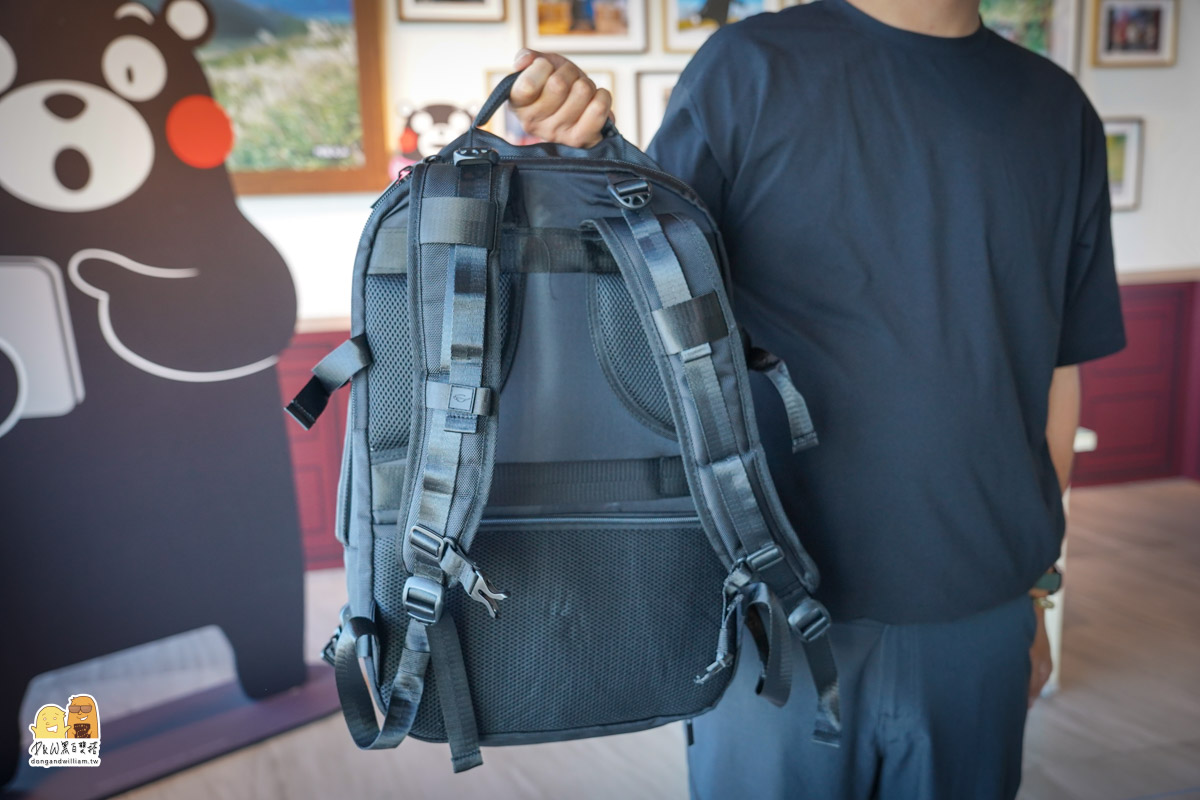 Travel Blue 藍旅 Journey 經典款 旅行後背包,輕旅行 免託運可直接上飛機!告別旅行疲憊,出國旅行輕盈收納的終極選擇! @D&W黑白雙搭 @D&W黑白雙搭