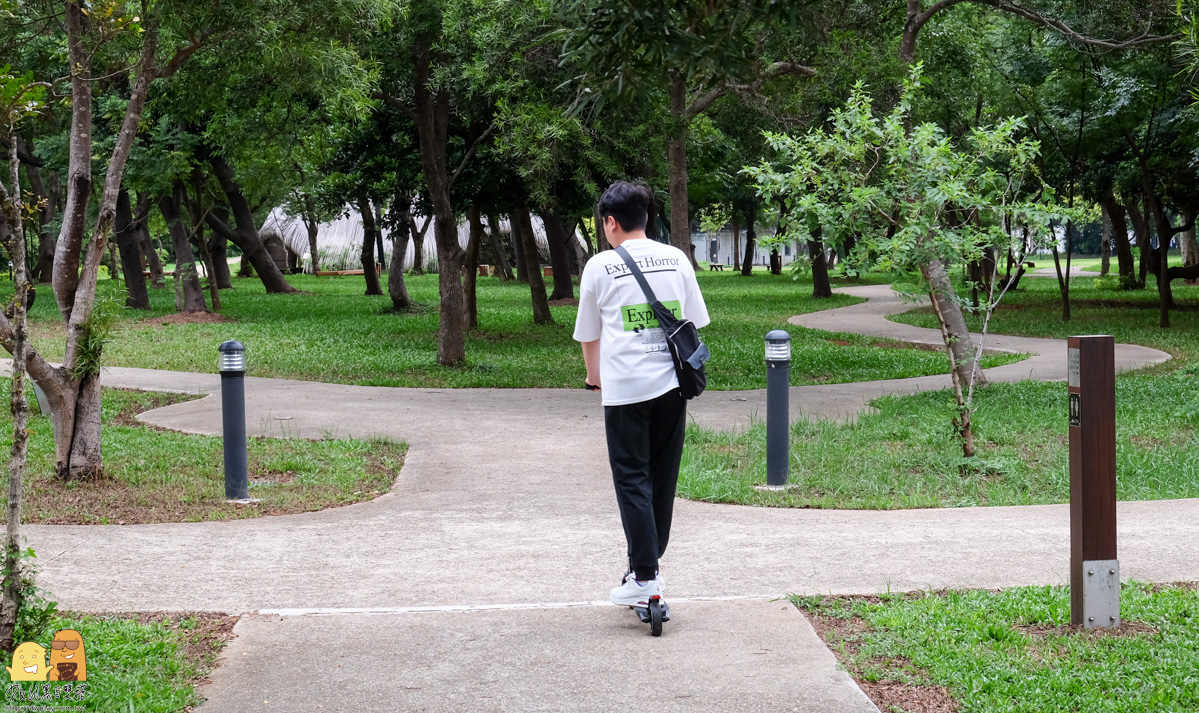 電動滑板車推薦,輕量滑板車,電動滑板車PPT,電動滑板車MOBILE01